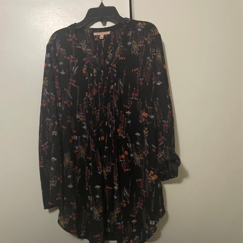 Womens black floral print top size large
